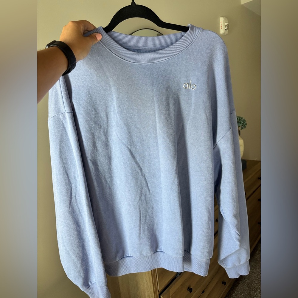 ALO Yoga Sky Blue Sweatshirt